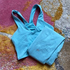 Alo Yoga blue quartz set